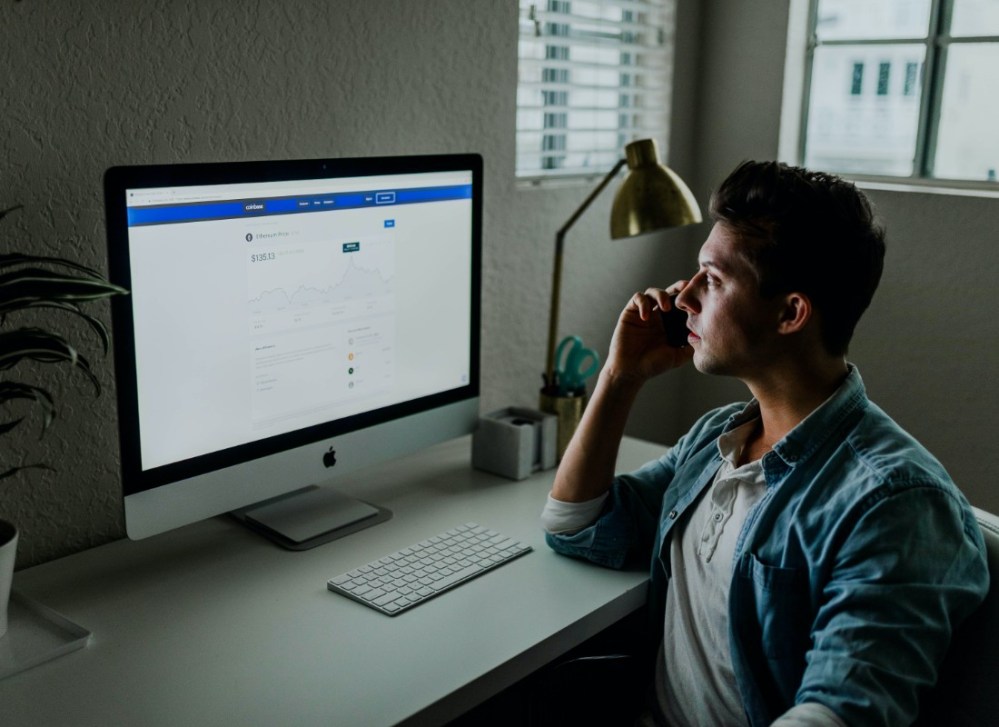 Coronavirus, COVID-19, Stay home, Stay home stay safe, freelance, side hustle, freelancing, lockdown, UKlockdown